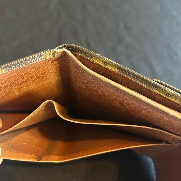 Louis Vuitton Brown Monogram Wallet Authentic - Picture 4 of 5